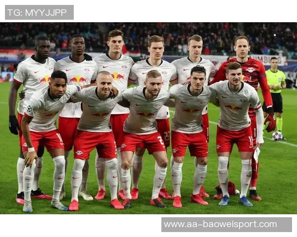 头号男友粉WNBA球星里斯赴欧洲亲临柏林赛场感受篮球魅力